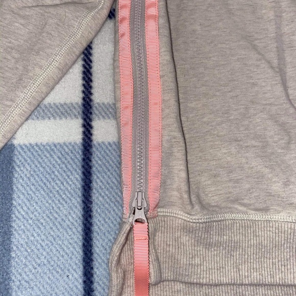 Lululemon Crop Sweater - Picture 3 of 4